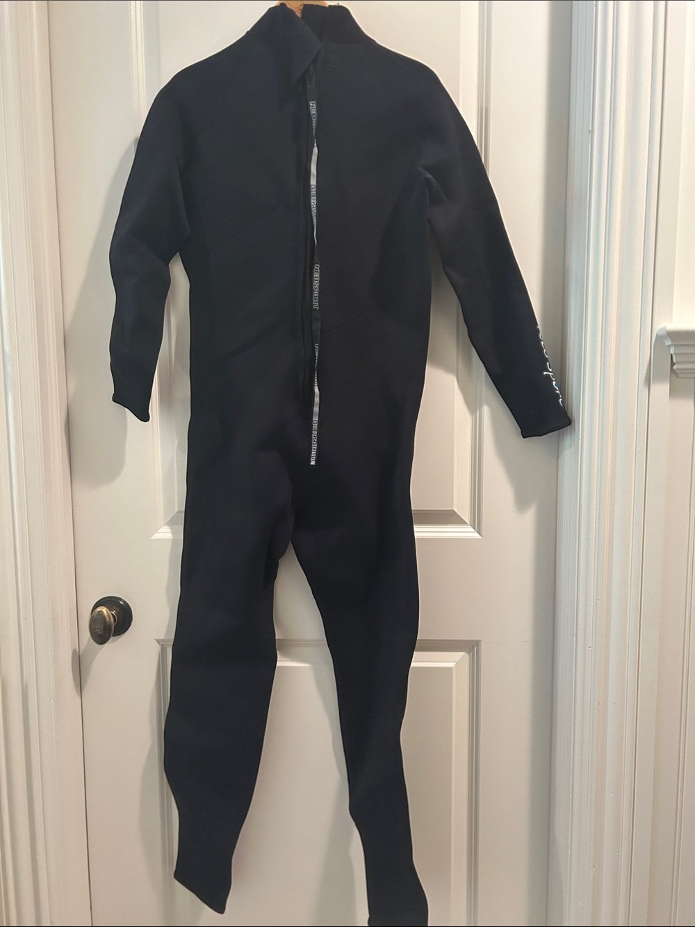 NEOsport One-Piece Full Wetsuit Front Zipper long sleeves long pants size M